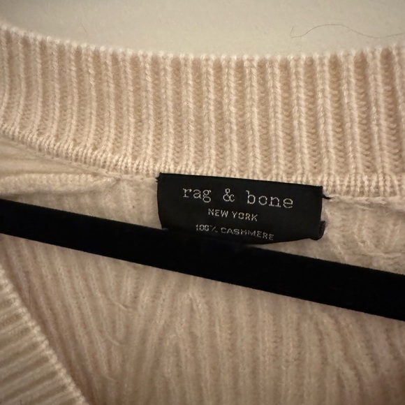 Rag and Bone Cashmere V-Neck Ribbed Cream Sweater - Picture 2 of 6